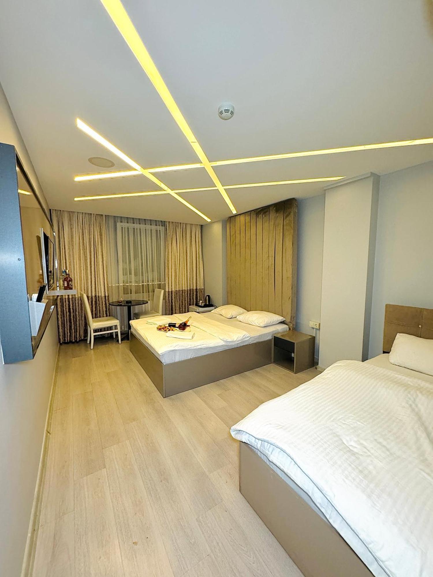 Blueway Hotel Istanbul Ngoại thất bức ảnh