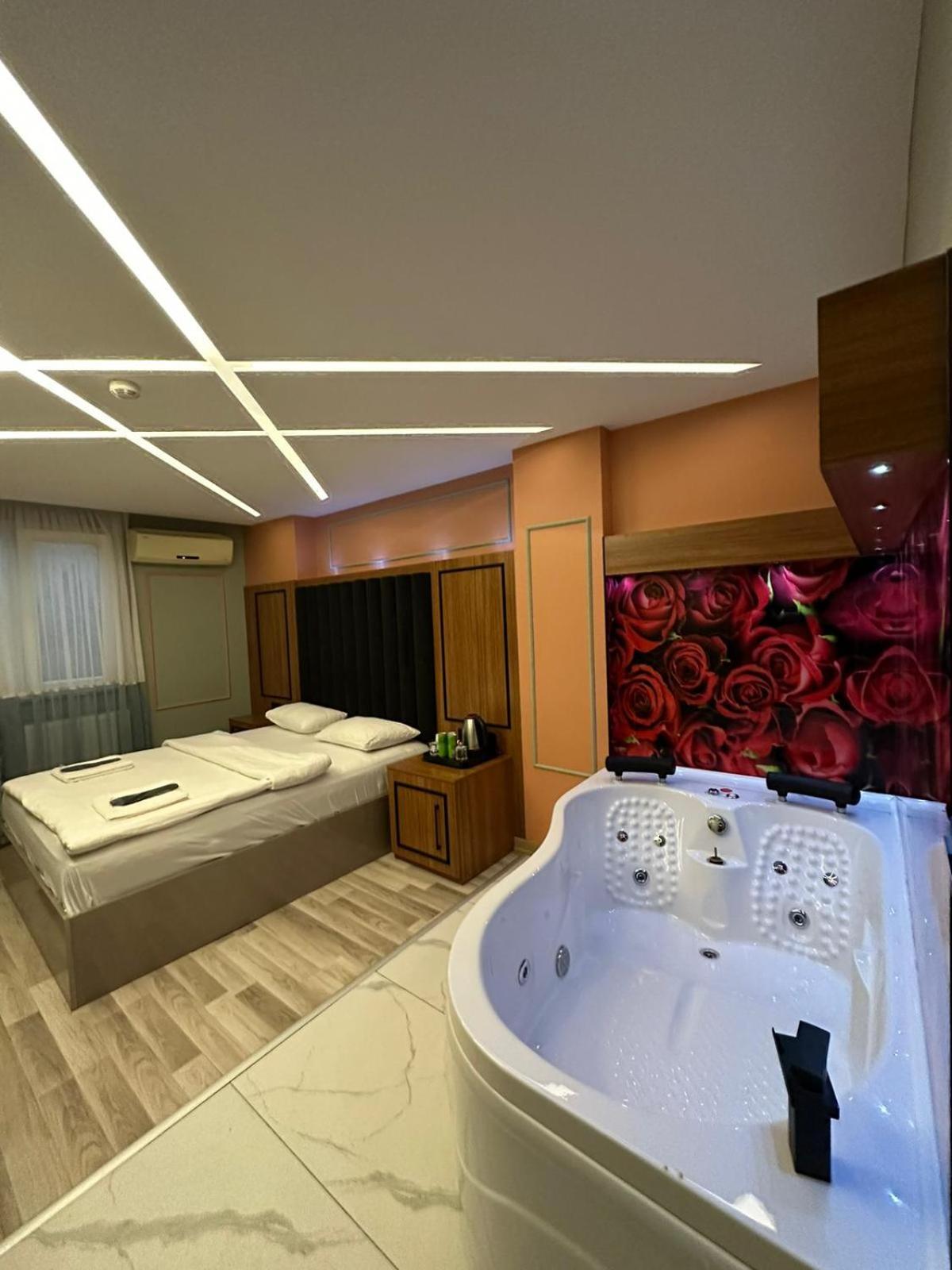 Blueway Hotel Istanbul Ngoại thất bức ảnh