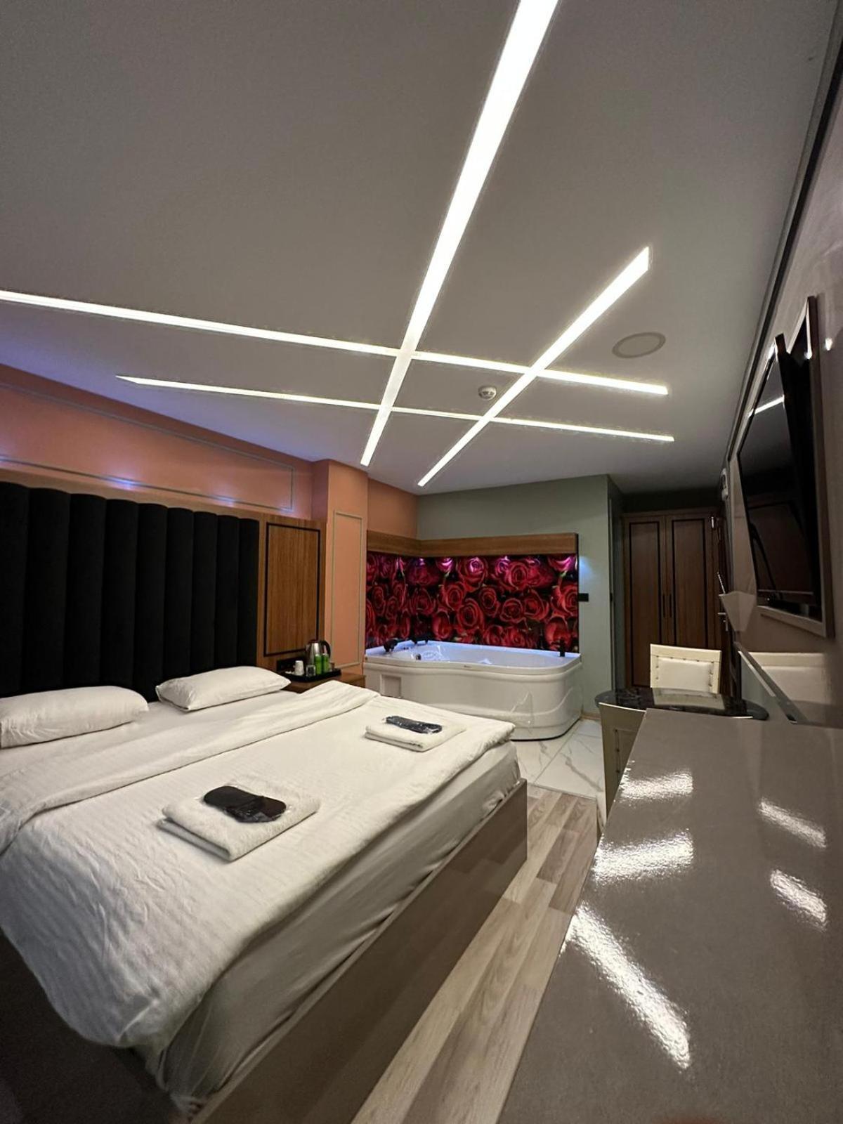 Blueway Hotel Istanbul Ngoại thất bức ảnh